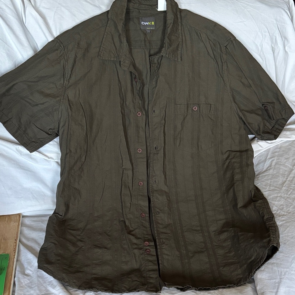 Men's Dark Olive Short Sleeve Shirt